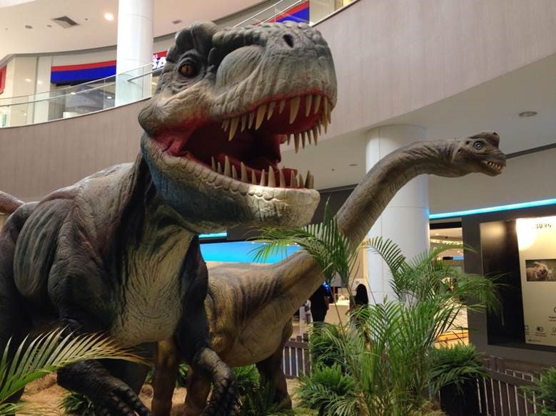 Exposição traz dinossauros de cinco metros de altura