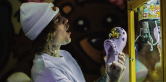 Justin Bieber realiza segunda collab com Crocs