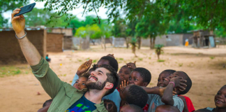 Alok doa lucro que teve com Free Fire