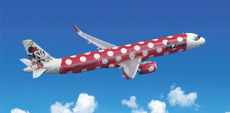 Novo avião da parceria entre Azul e Disney será da Minnie
