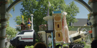 Lego deixa as crianças dirigirem campanha de Natal que inclui Katy Perry