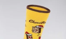 Bauducco e Lupo se unem e lançam uma coleção exclusiva de meias para o Natal com foco no público jovem