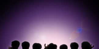 LEGO revela colaboração com BTS