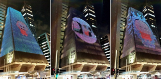 Mônica Toy está na fachada do prédio da FIESP na Avenida Paulista