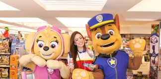 Batavinho, Marilan e Paramount animam lojas da Ri Happy em São Paulo