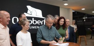 Oktoberfest Blumenau estabelece aliança estratégica de licenciamento