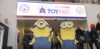 Brinquedos Kidult e nostalgia são destaques na London Toy Fair 2024