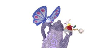 Swarovski e Disney lançam coleção Alice No País Das Maravilhas