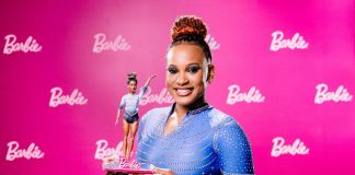 Barbie presta homenagem à brasileira Rebeca Andrade