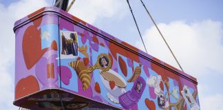 Netflix entrega o Tudum em latas colecionáveis e leva réplicas gigantes e interativas a quatro capitais brasileiras