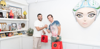 Mais de 600 óculos invadem a Avenida no Carnaval de SP: Chilli Beans fecha parceria extraordinária com Camisa Verde e Branco