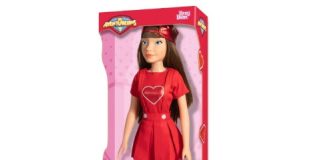 Boneca da personagem aventureira vermelha, interpretada por Giovanna Alparone, será lançada na Abrin2025