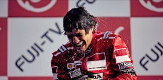 Senna vence categoria de Melhor Criador de Série nos Prêmios PLATINO 2025