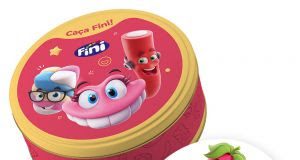 Fini lança jogo Caça Fini e transforma as férias em um momento de diversão em família e amigos