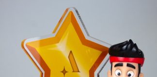 Boneco do Enaldinho da Novabrink recebe prêmio “Produto Destaque” pela Ri Happy/PB Kids