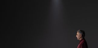 Tok&Stok lança coleção exclusiva em parceria com Arnaldo Antunes