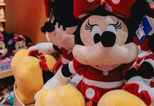 Primeira loja oficial da Disney em Minas Gerais é inaugurada em Belo Horizonte