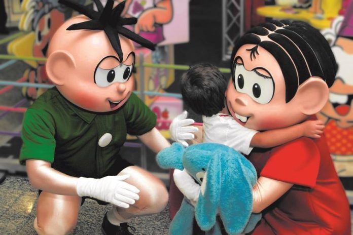 crianca-encontrando-cebolinha-e-monica