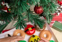 Snoopy e sua Turma inspiram novos donuts de Natal da Krispy Kreme