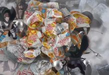 Cup Noodles encontra Attack on Titan em animação com ramen