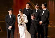 Ejae, de Caçadores de Guerreiras do KPop, se emociona ao vencer o Oscar de Melhor Canção