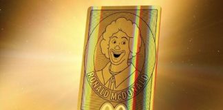 O McDonald’s do Reino Unido, em colaboração com a Leo UK, lançou a promoção CARDS, uma iniciativa que visa resgatar a tradição da marca no colecionismo. A campanha transforma elementos clássicos do McDonald’s em cartas colecionáveis, oferecendo prêmios e acesso a conteúdo extra no aplicativo da marca. A coleção, desenvolvida ao longo de dois anos, inclui 24 cartas em quatro categorias, com destaque para um card raro de Ronald McDonald, limitado a dez unidades e valendo £10 mil. A ação envolveu a cultura de colecionadores, com parcerias e eventos, e foi lançada gradualmente, começando por comunidades específicas e expandindo-se para uma campanha nacional integrada.