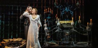 ‘O Fantasma da Ópera’ Comemora seu 40º Aniversário com Expansão Global