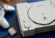 LEGO transforma PlayStation clássico em set de 1.911 peças