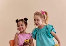 Mini Melissa e Hasbro se unem em collab inédita com Baby Alive para transformar o vestir em brincadeira
