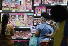 Dia das Crianças acende alerta financeiro com 35% dos compradores inadimplentes