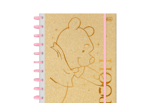 Ursinho Pooh completa seu aniversário de 100 anos em 2026 e ganha coleção totalmente renovada da Tilibra!