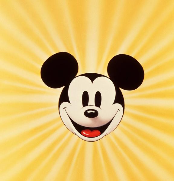 Mickey Mouse desfilará pela Água de Coco no SPFW