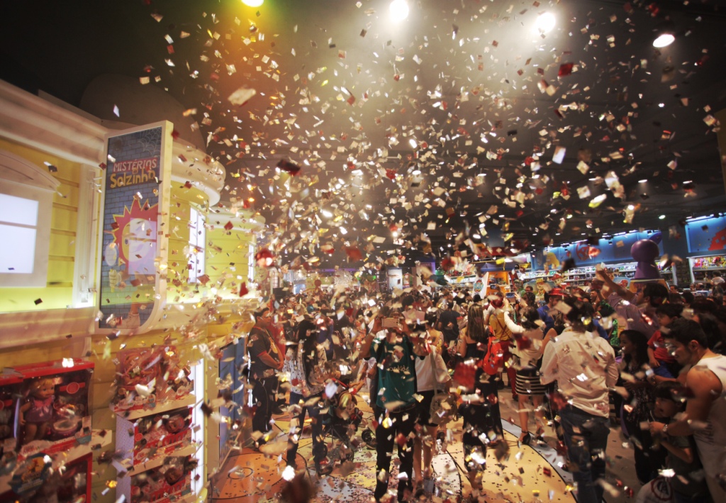 Ri Happy promove oficinas gratuitas de Carnaval por todo país