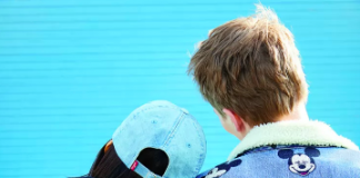 Nova collab entre Disney e Levi’s traz Mickey e seus amigos