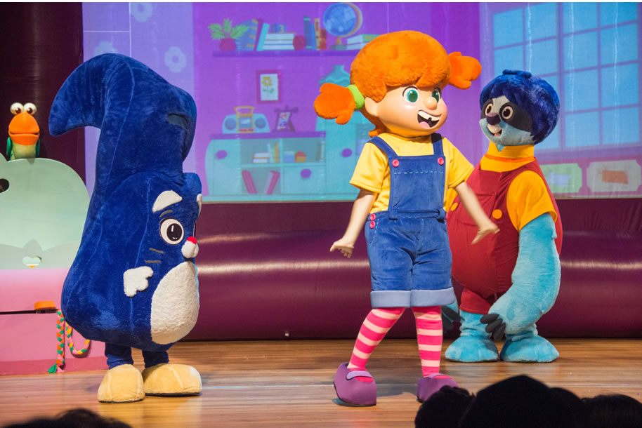 Musical ‘O Diário de Mika – Temos Muito o que Aprender’ no Teatro Colinas