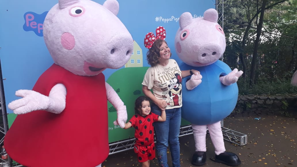 Peppa Pig diverte mais de duas mil crianças