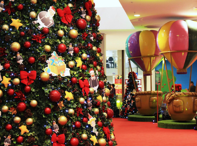 SuperShopping Osasco recebe Papai Noel no feriado